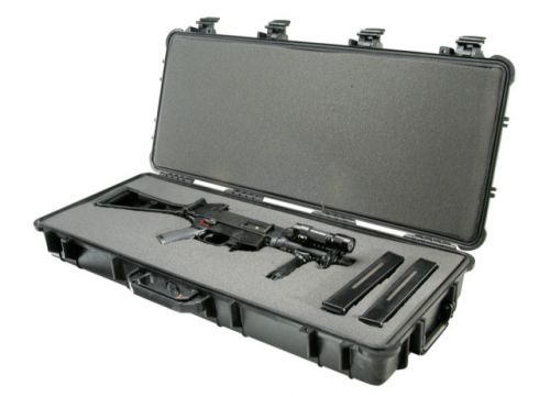 Pelican 1700 35-inch Rifle Protector Travel Case, with Foam - Click Image to Close
