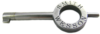 Smith & Wesson Nickel Handcuff Key - Click Image to Close